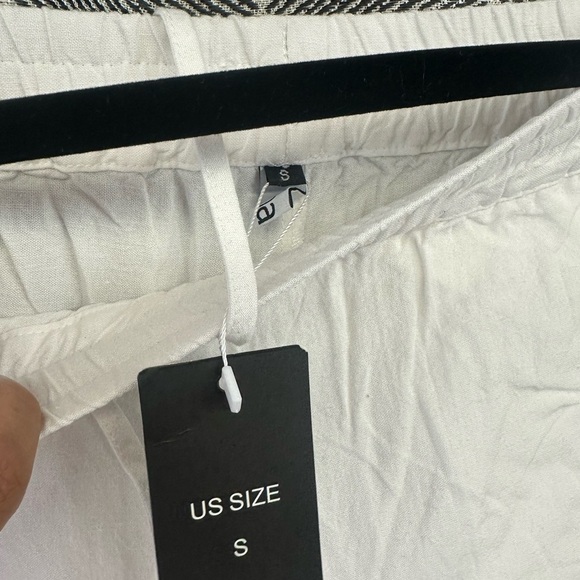 White Casual capri pants size S.  <<<<57>>>>> - Picture 2 of 8